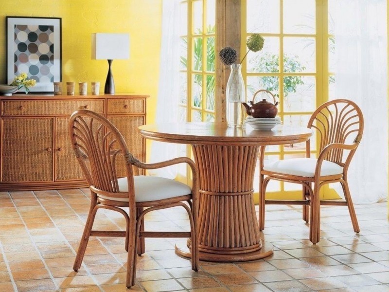 Table de salle à manger Aro en rotin