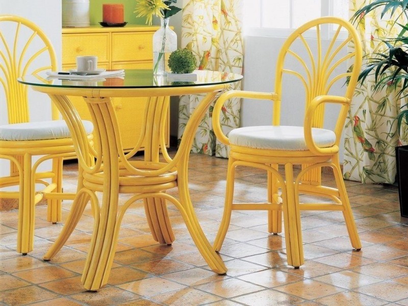 Table de salle à manger Aro en rotin. Meuble haut de gamme. Lotuséa