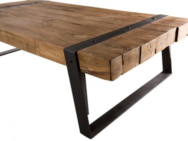 Zoom sur la table basse Santa Ana en bois et métal