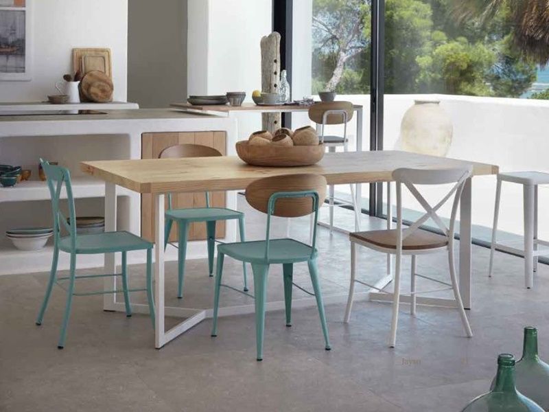 Table de repas Sidney en métal 