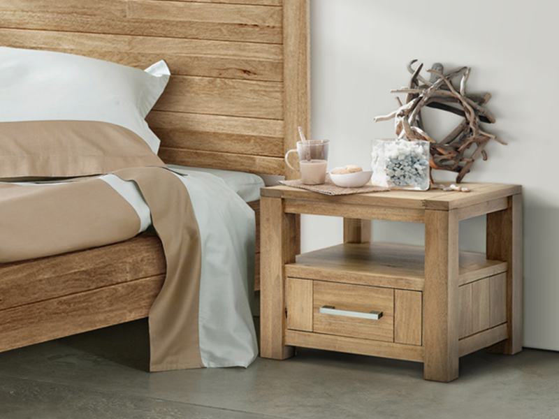 Chevet Thaman en hévéa massif