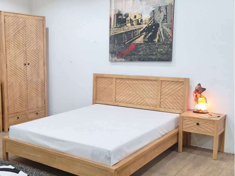 Lit Fang en hévéa massif