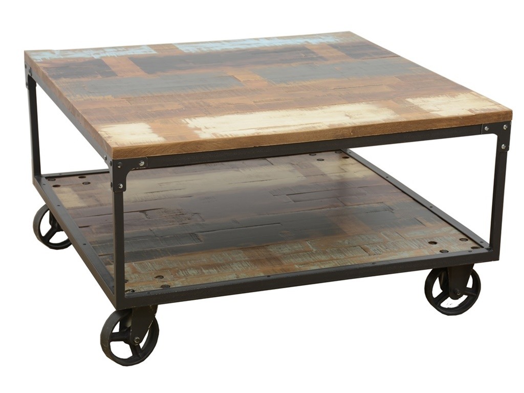 Table basse carrée en bois massif recyclé, sur roulettes