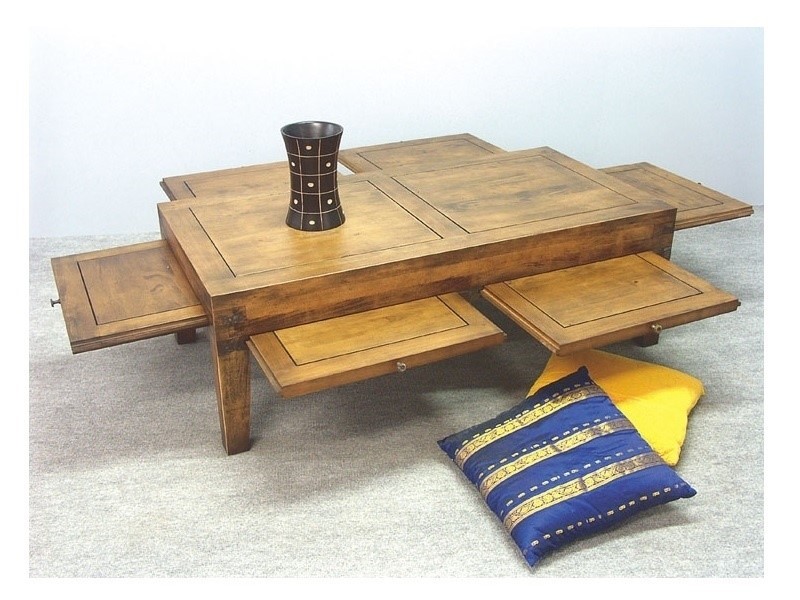 Table basse avec tablette amovible en hévéa massif, vernis miel Table basse avec tablette amovible en hévéa massif, vernis miel