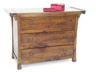 Commode en vernis foncé en bois massif