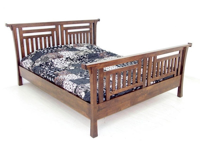 Lit en bois massif, Finition Vernis Foncé