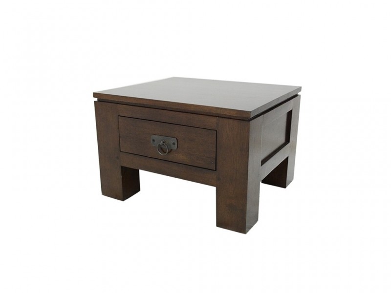 Chevet en hévéa massif, Finition Vernis Noyer