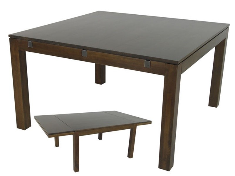 Table de repas en bois massif, finition vernis noyer