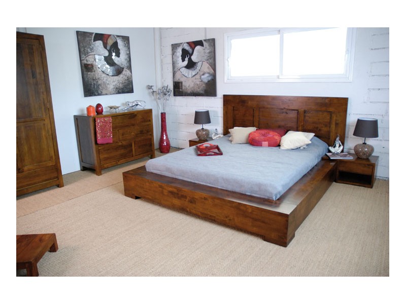 Lit sommier inclus en hévéa massif, Finition Vernis Foncé