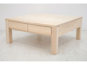 Table basse carrée Tak en bois d'hévéa massif