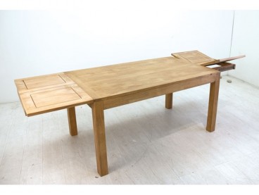 Table de repas Tak avec allonges en bois massif